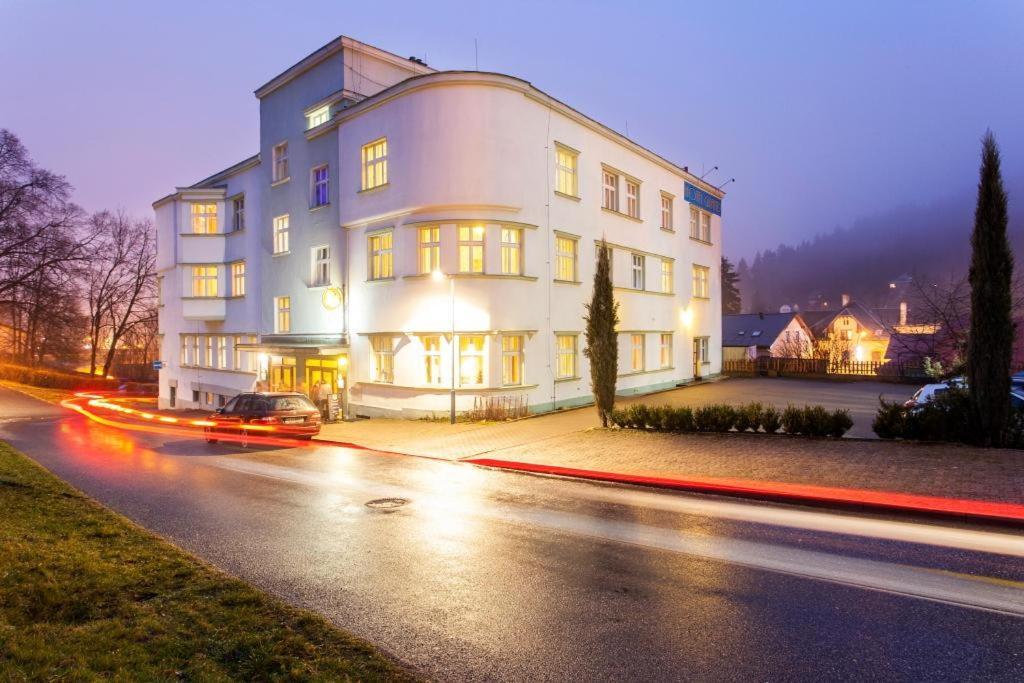 Hotel Grand Tanvald Exterior foto